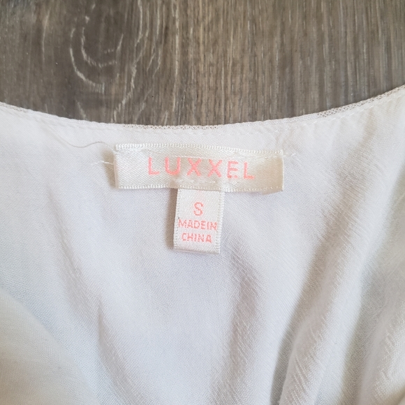 NEUTRAL STRIPE ROMPER - Picture 7 of 9